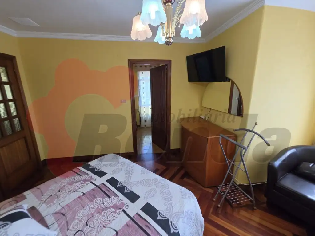 Habitación de Casa o chalet en venta en Lugo con Terraza y Amueblado