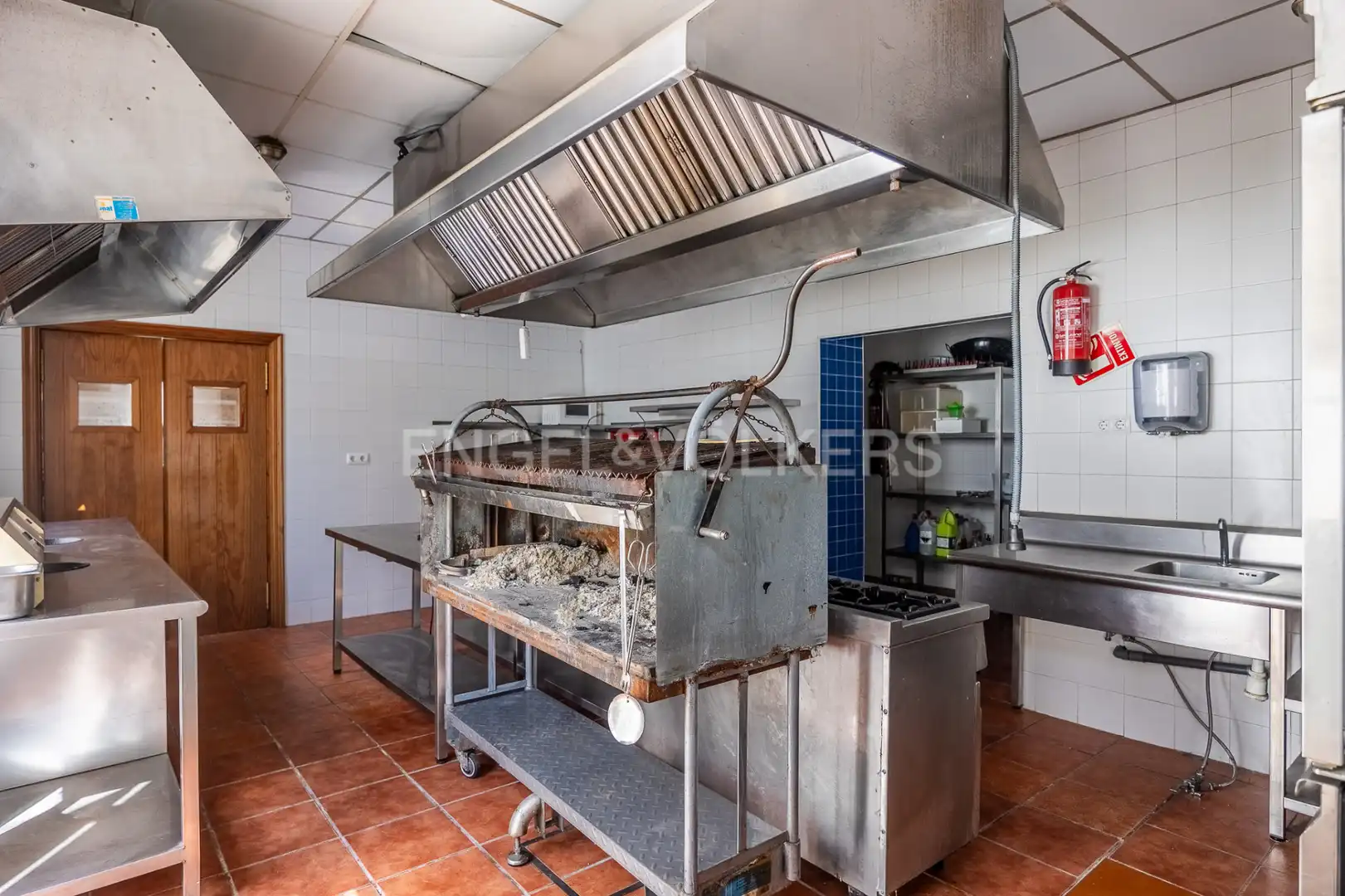 Commercial properties for sale in Villanueva del Ariscal  with Air Conditioner, Heating and Furnished