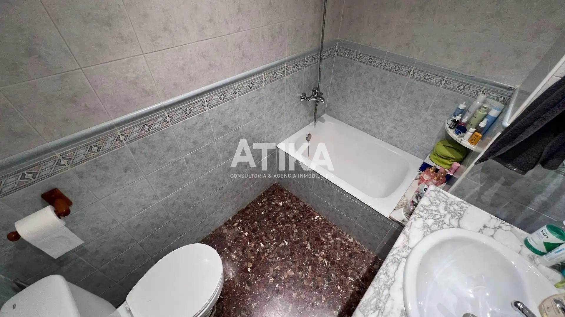 Bathroom of Flat for sale in Ontinyent  with Heating, Terrace and Storage room