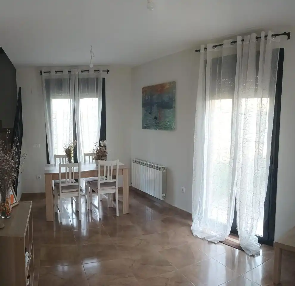 Comedor de Casa adosada en venta en Paracuellos de Jiloca con Calefacción, Jardín privado y Terraza