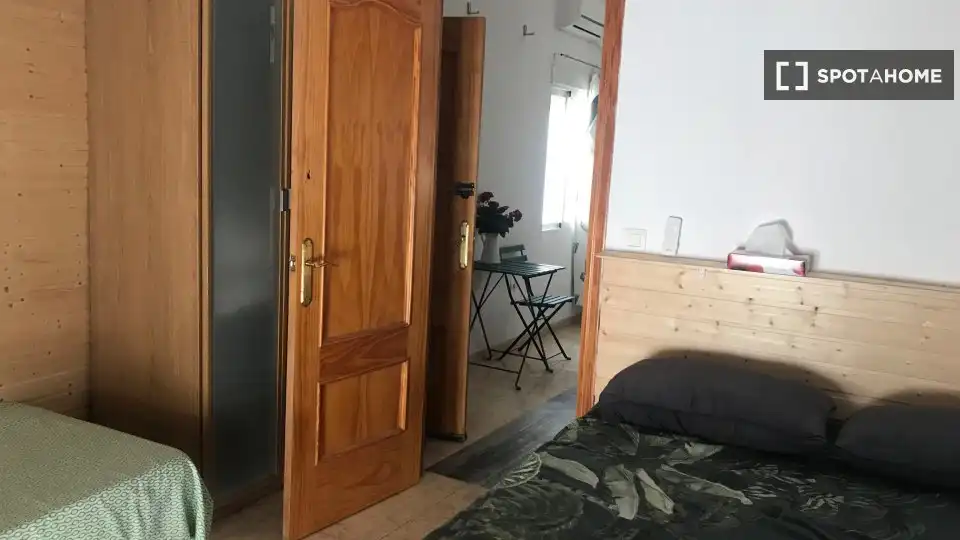 Habitació a Casco Histórico - Ribera - San Basilio