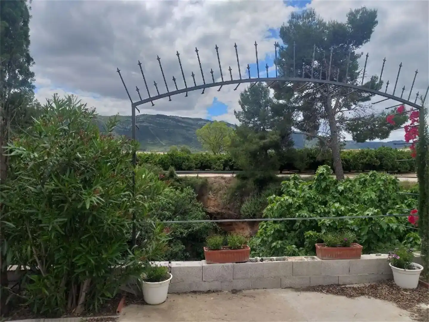 Jardí de Pis en venda en Vallada amb Jardí privat, Piscina i Moblat