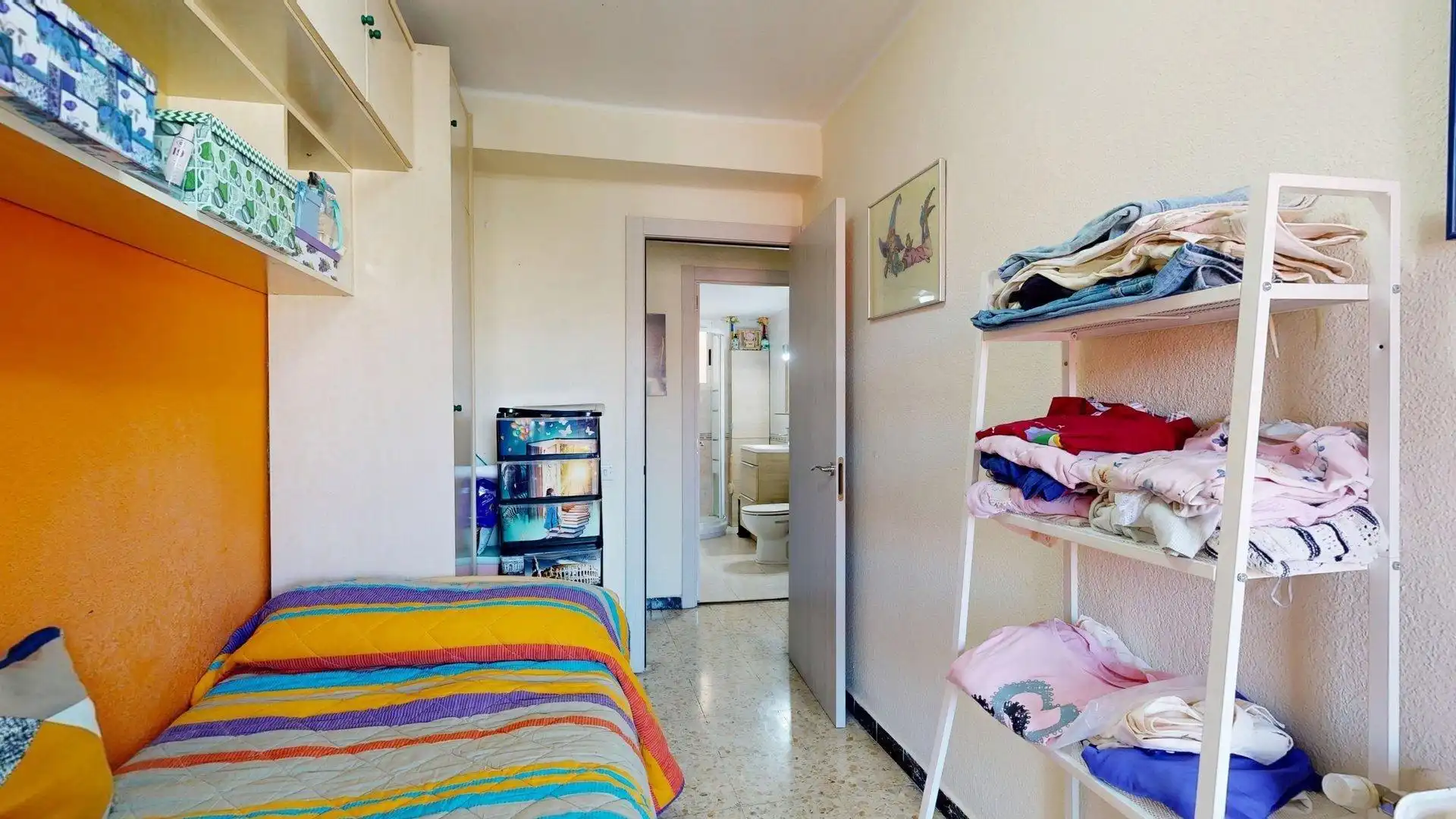 Habitación de Piso en venta en Zaragoza con Aire acondicionado, Calefacción y Amueblado
