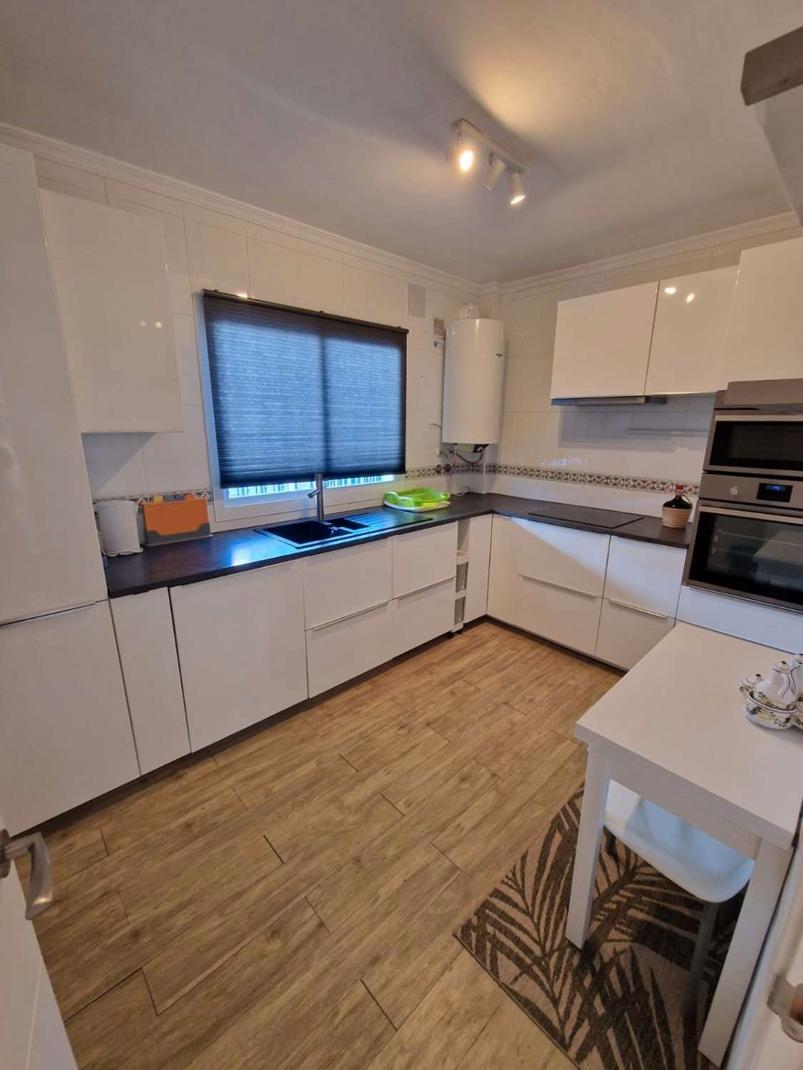 Kitchen of House or chalet for sale in El Pinar  with Terrace and Swimming Pool