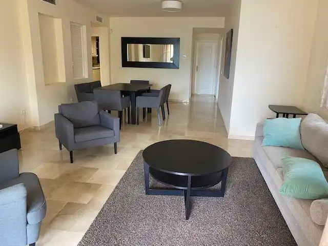 Comedor de Apartamento de alquiler en Estepona con Aire acondicionado, Calefacción y Jardín privado