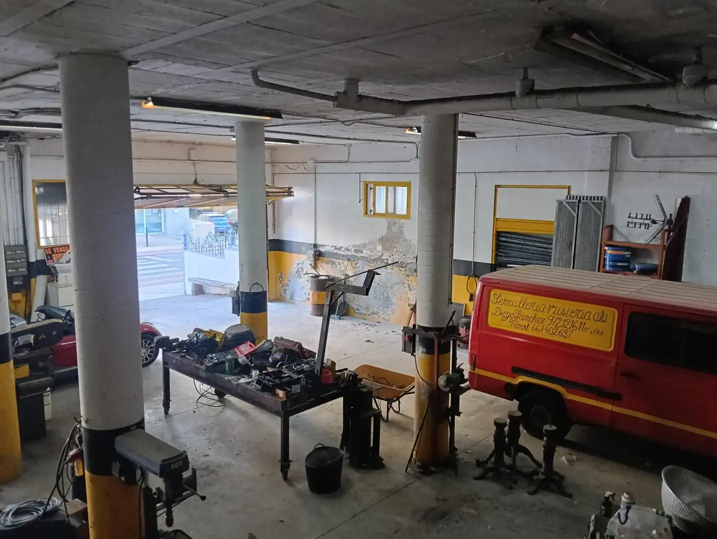 Local en venda en Llançà amb Terrassa