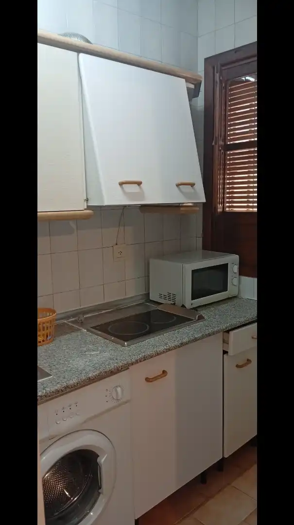 Cocina de Piso de alquiler en Granada con Calefacción, Amueblado y Lavadora