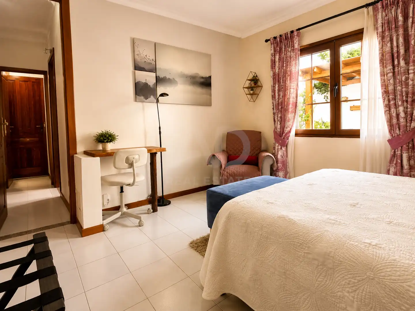 Dormitori de Casa o xalet en venda en Arrecife amb Piscina