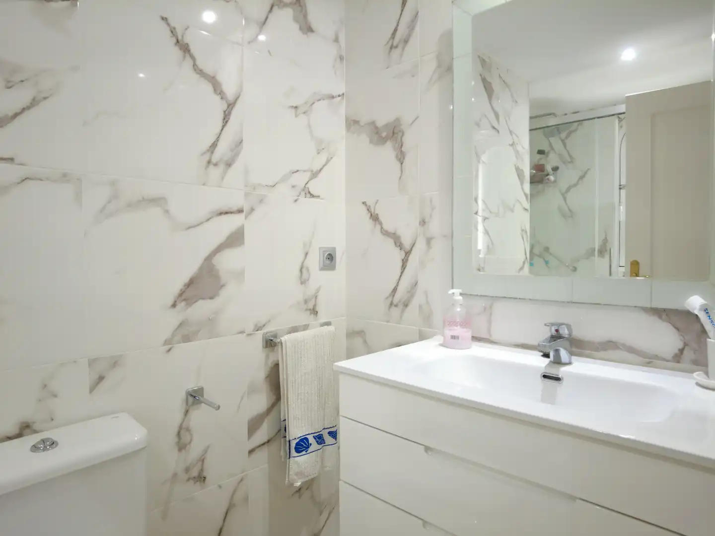 Piso en venta en Calle los Jazmines, 11, Nueva Andalucía centro