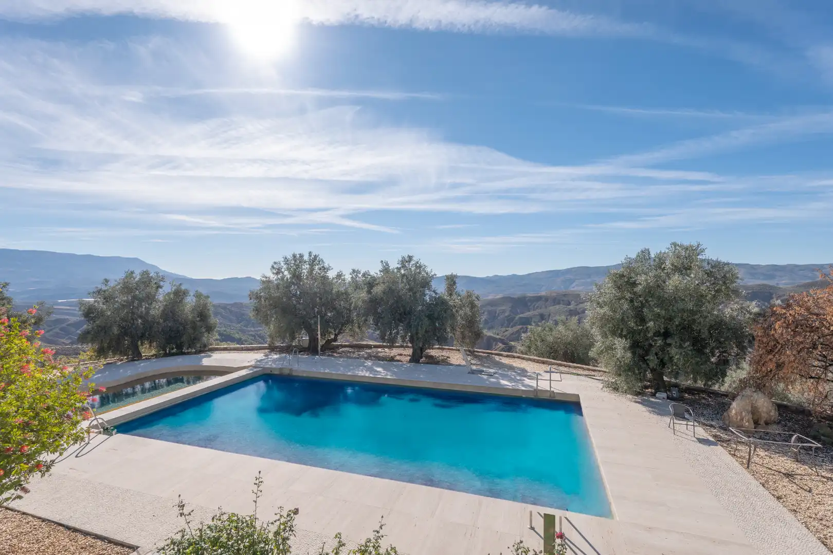 Schwimmbecken von Country house zum Verkauf in Válor mit Privatgarten, Terrasse und Abstellraum