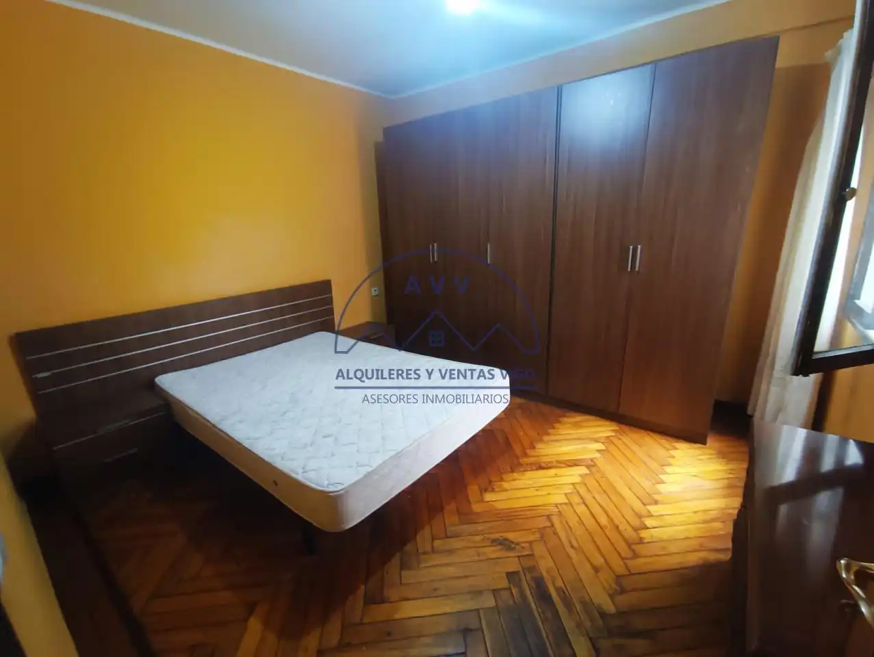 Bedroom of Flat for sale in Vigo   with Parquet flooring and Furnished