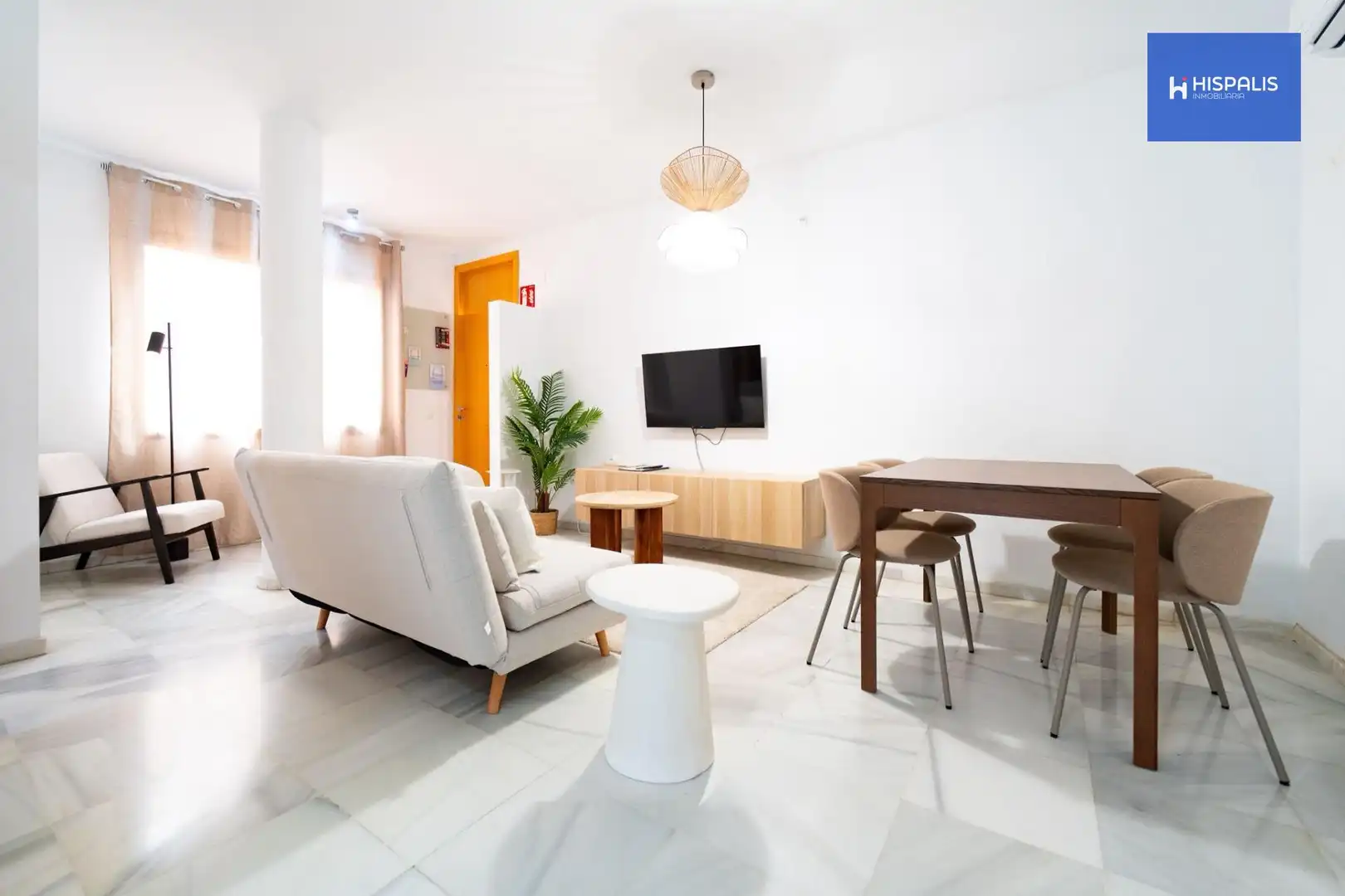Sala de estar de Piso de alquiler en Sevilla con Calefacción y Amueblado