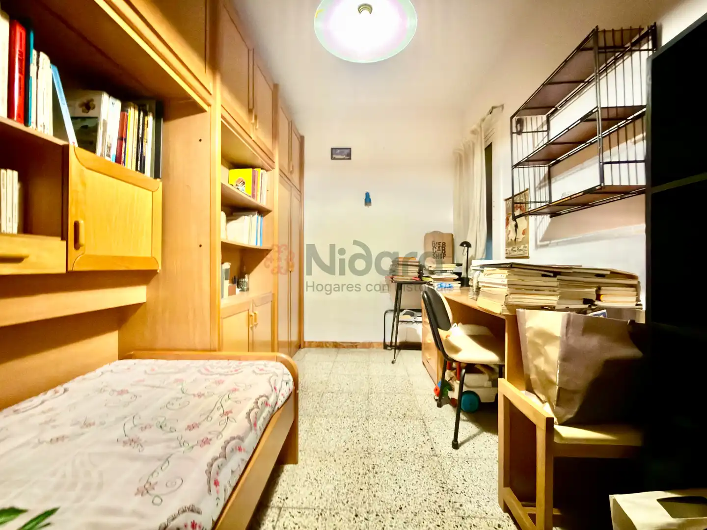 Schlafzimmer von Wohnung zum Verkauf in Barcelona mit Möbliert, Ofen und Balkon