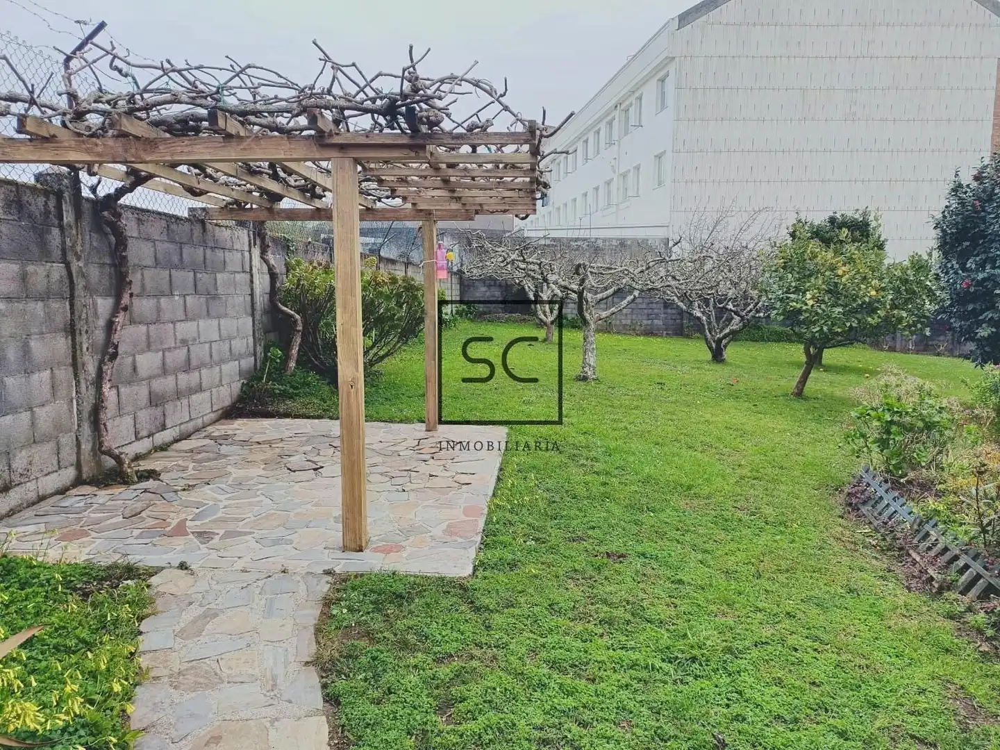 Terrassa de Casa o xalet en venda en Ferrol amb Calefacció, Jardí privat i Alarma