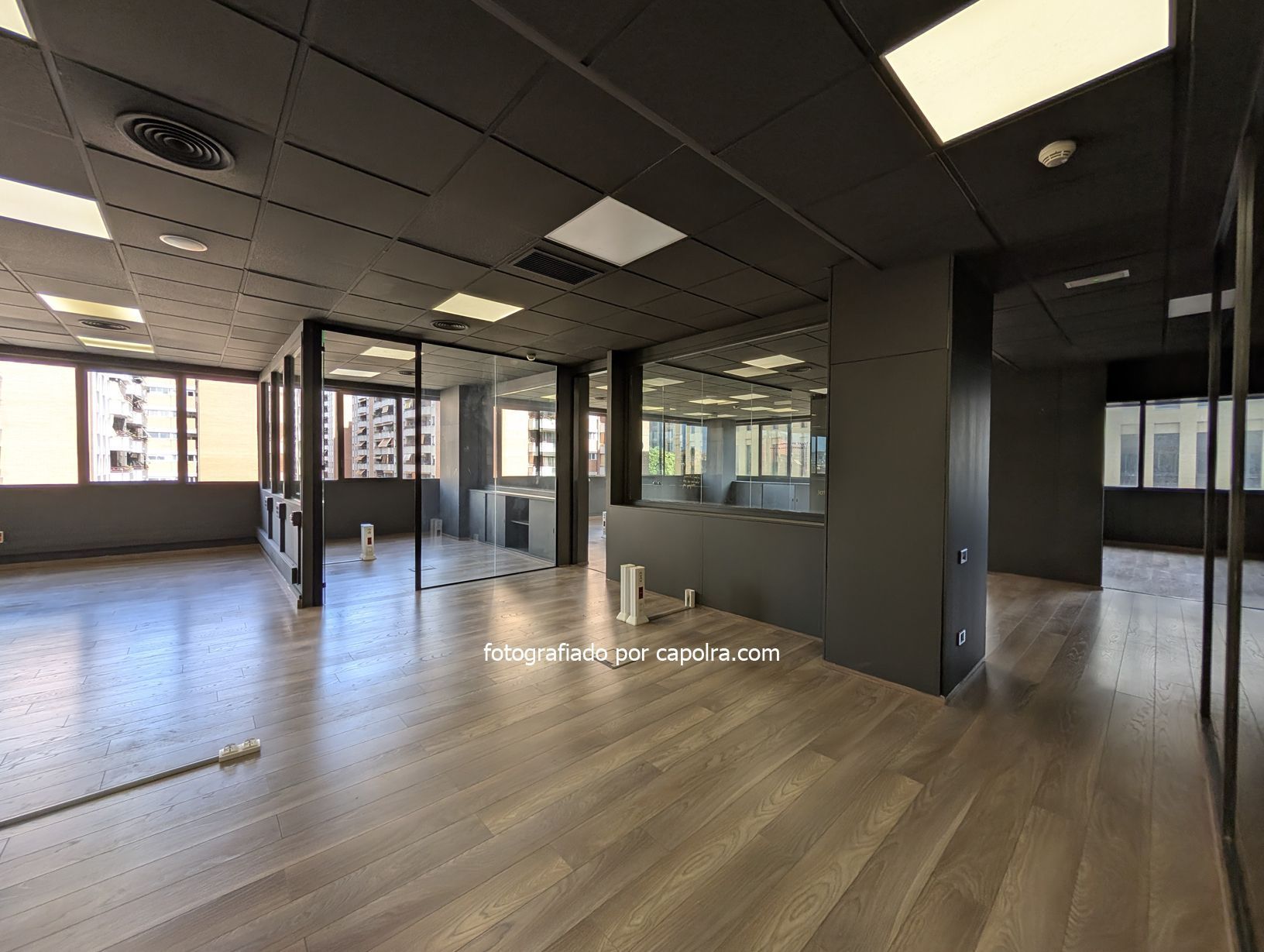 Office to rent in L'Hospitalet de Llobregat  with Air Conditioner and Heating