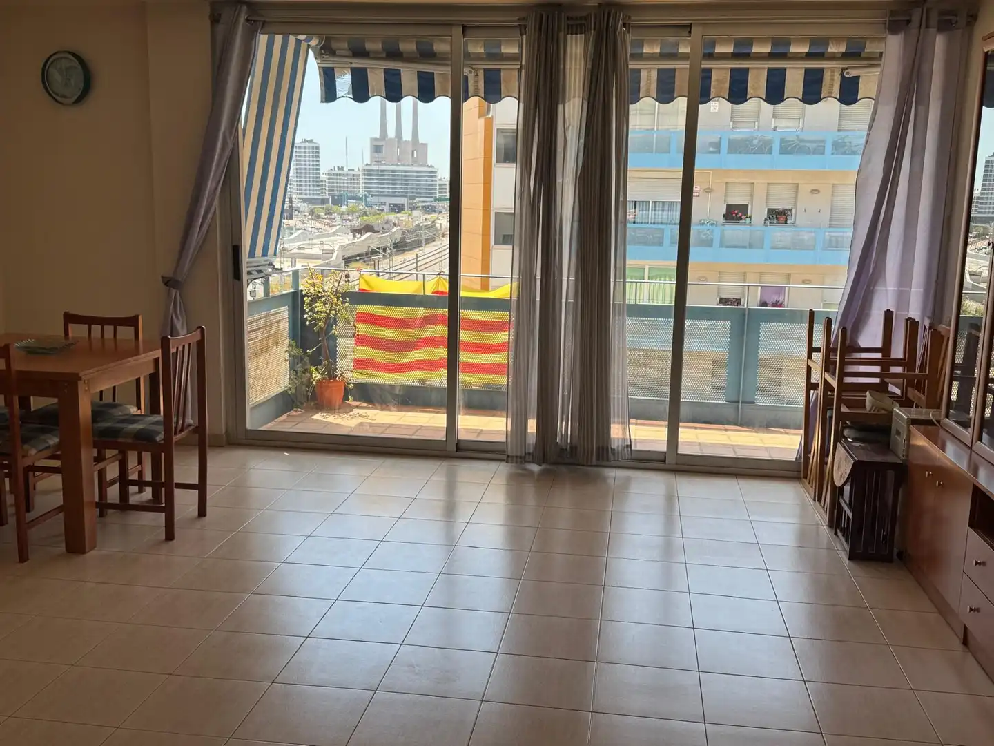 Balcony of Flat for sale in Badalona  with Air Conditioner, Heating and Oven