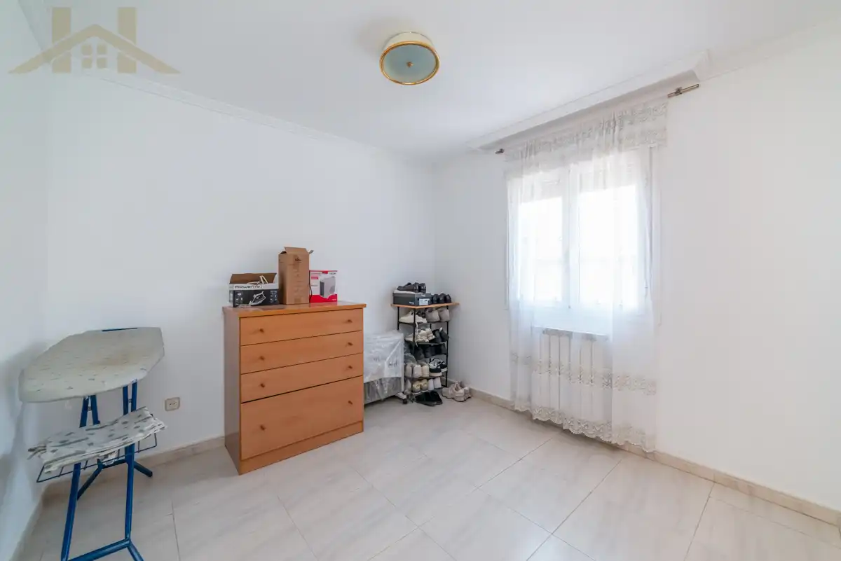 Habitación de Casa adosada en venta en Seseña con Calefacción