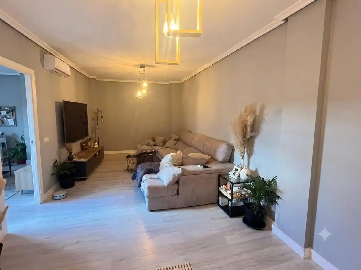 Sala de estar de Dúplex en venta en Plasencia con Aire acondicionado y Terraza