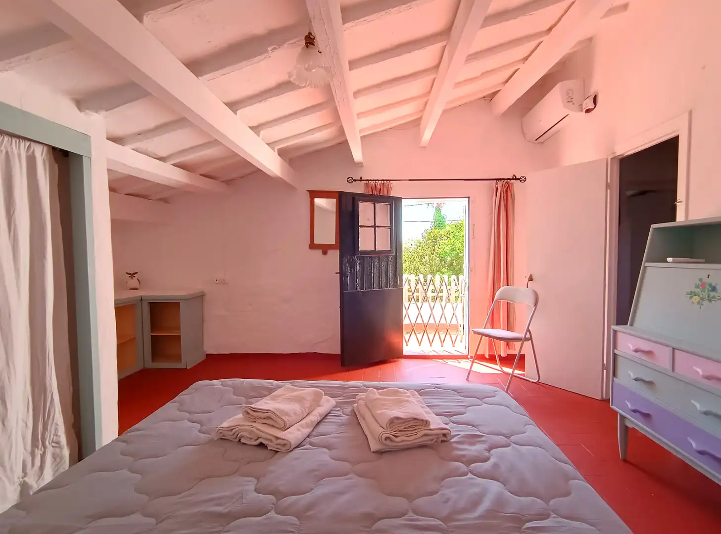 Habitación de Finca rústica en venta en Es Castell con Aire acondicionado, Calefacción y Jardín privado