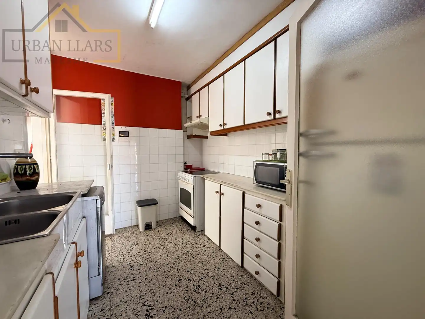 Küche von Wohnung zum Verkauf in Mataró mit Balkon