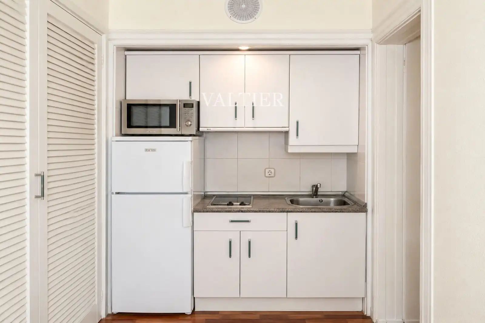 Kitchen of Flat for rent in Madrid  with Air Conditioner, Heating and Terrace