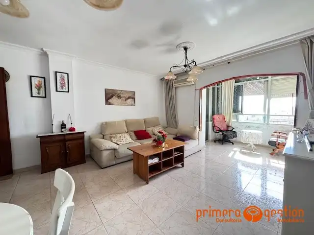 Sala de estar de Piso en venta en Sevilla