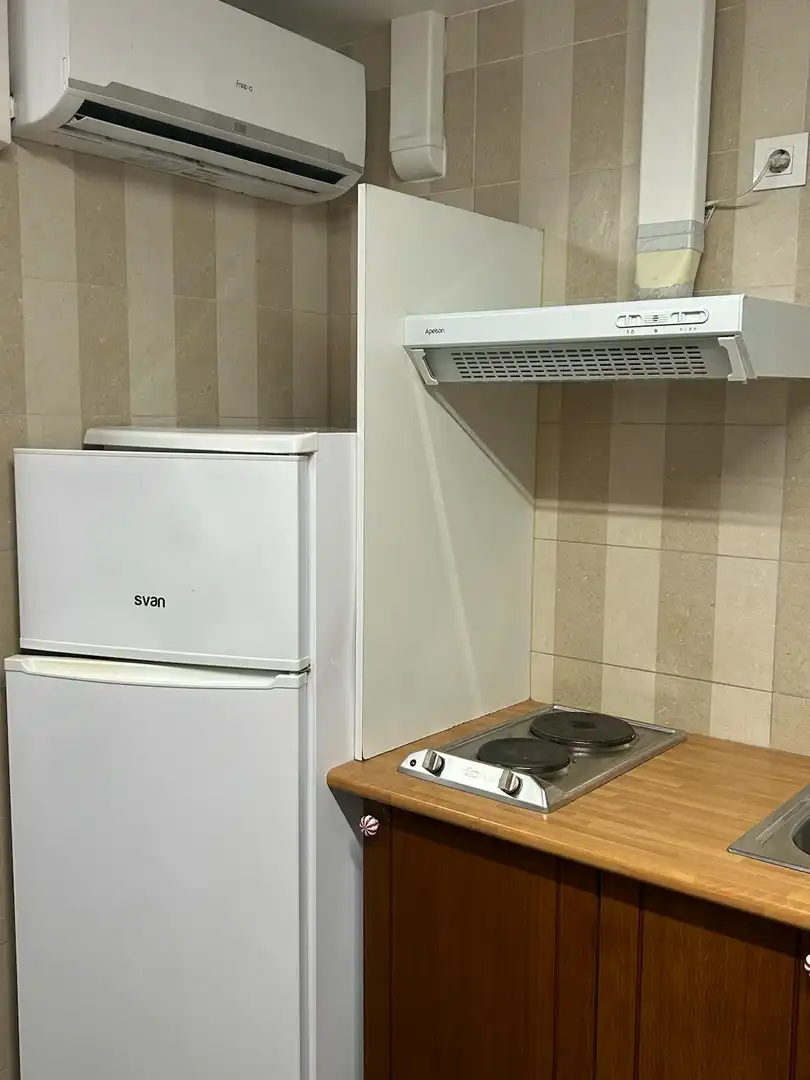 Cocina de Piso de alquiler en Barcelona con Aire acondicionado, Calefacción y Lavadora