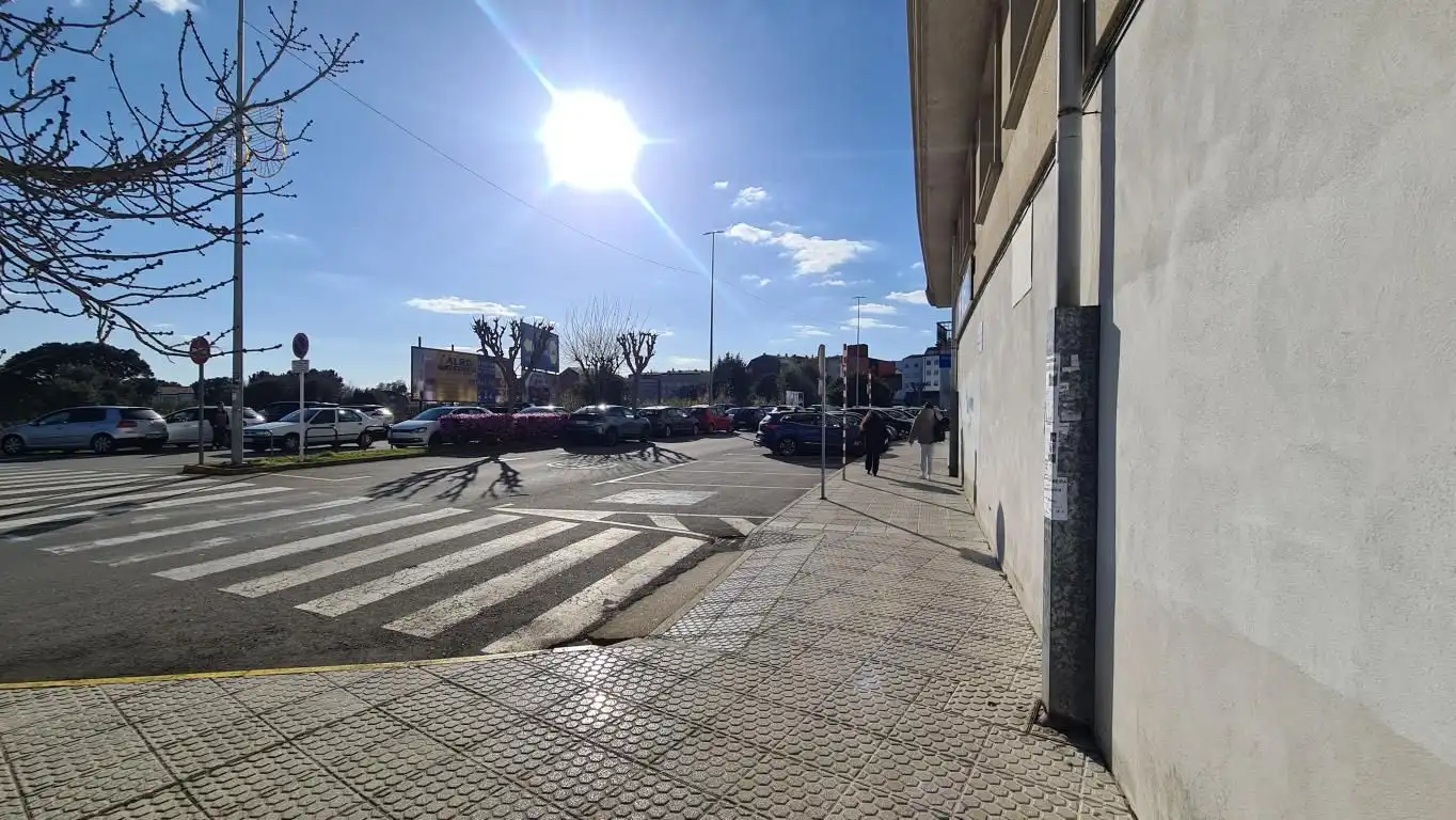 Business premises to rent in Boiro, imagen 7