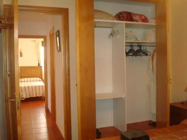 Schlafzimmer von Erdgeschoss zur Miete in Chiclana de la Frontera mit Klimaanlage, Heizung und Terrasse