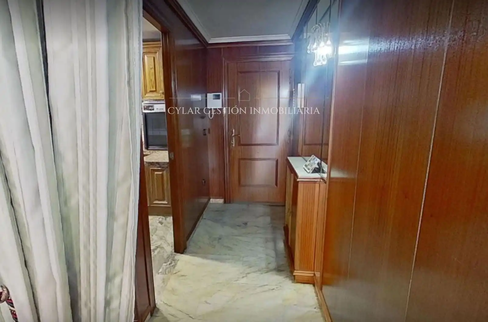 Piso en venta en Salamanca con Calefacción, Terraza y Piscina