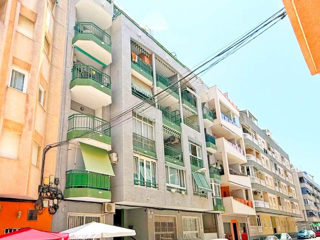 Vista exterior de Ático en venta en Torrevieja con Aire acondicionado, Calefacción y Terraza