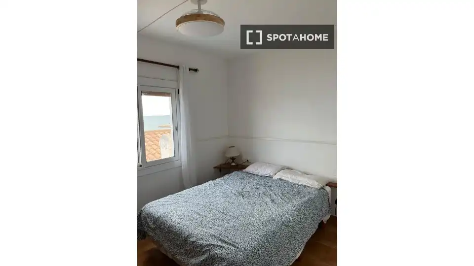 Habitación de Piso de alquiler en Sitges con Aire acondicionado, Calefacción y Amueblado