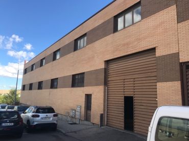Industrial building for sale in camino viejo de getafe 43