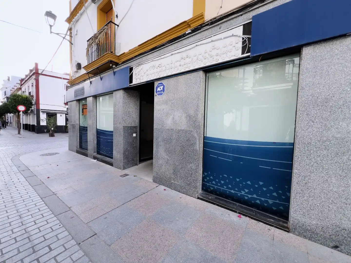 Vista exterior de Local de alquiler en Los Palacios y Villafranca con Aire acondicionado