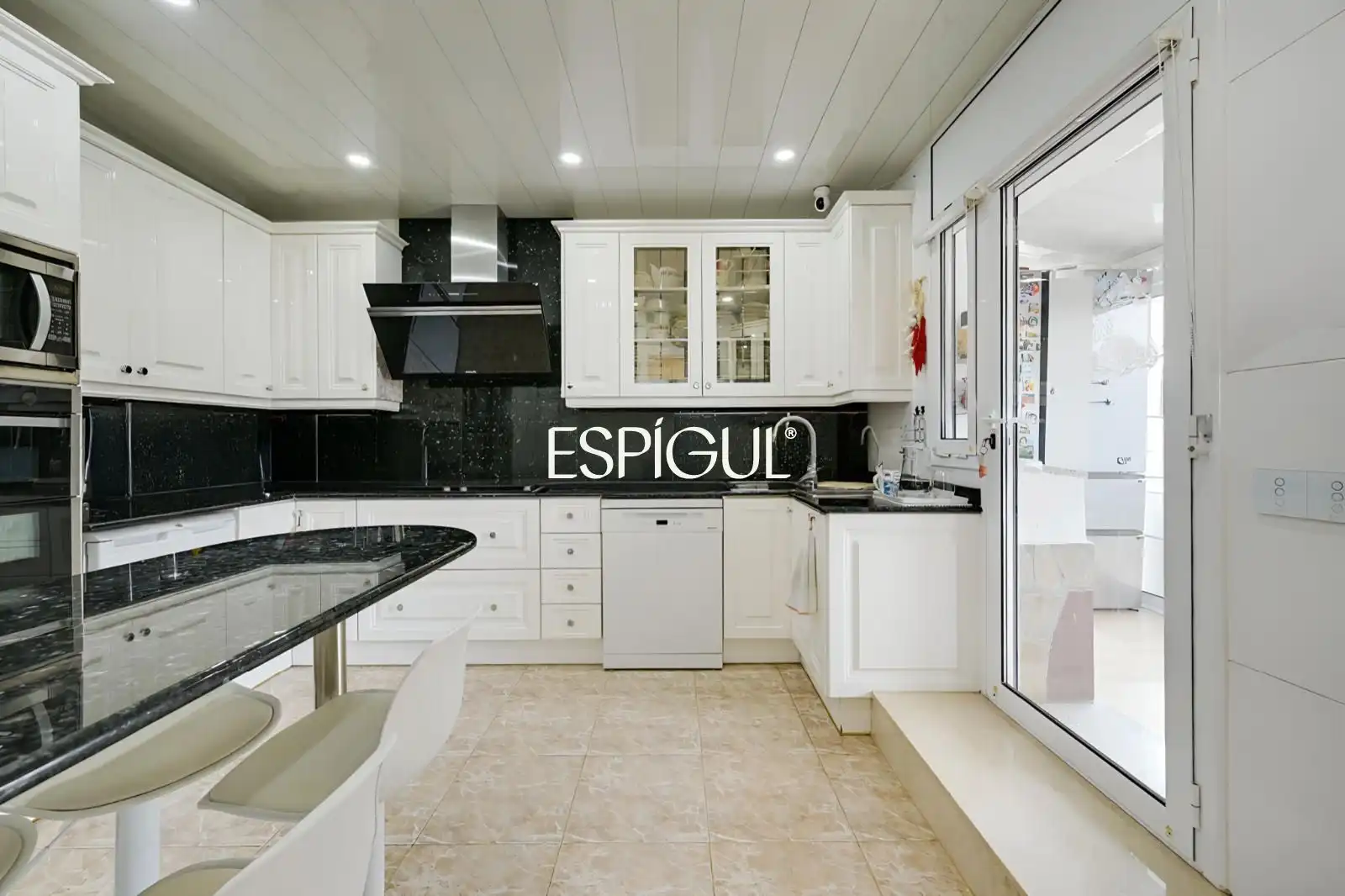Kitchen of Houses for sale in Rubí  with Air Conditioner, Heating and Terrace