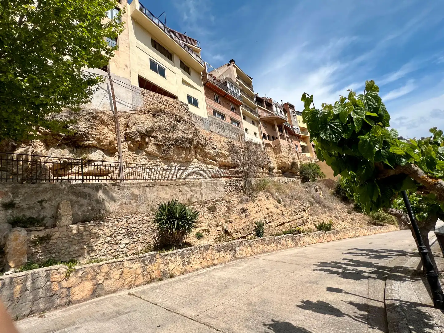 Vista exterior de Casa o xalet en venda en La Bisbal de Montsant amb Aire condicionat, Calefacció i Parquet