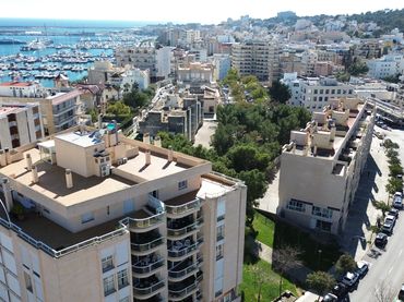 Àtic amb ascensor en venda a Ponent