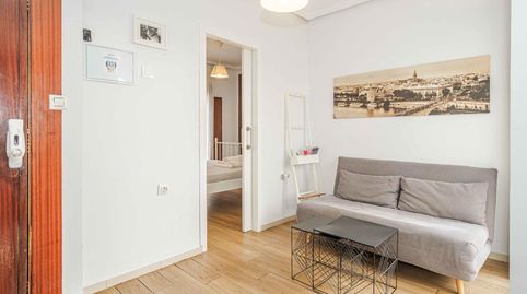 Foto 3 de Piso en venta en San Luis, San Julián, Sevilla Capital