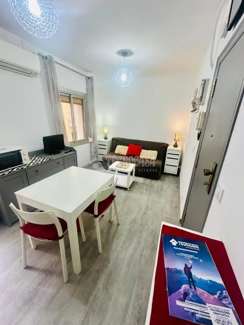 Sala de estar de Piso en venta en Barcelona con Calefacción y Balcón