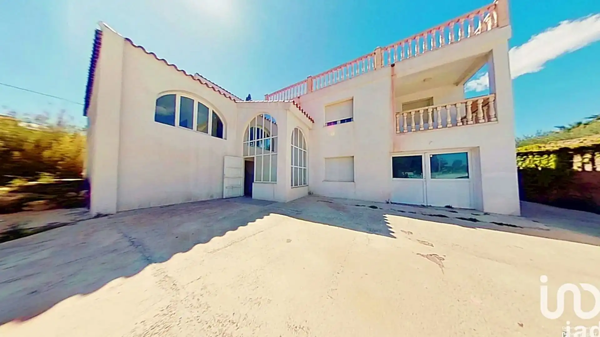 Vista exterior de Casa o xalet en venda en Alicante / Alacant amb Aire condicionat, Calefacció i Terrassa