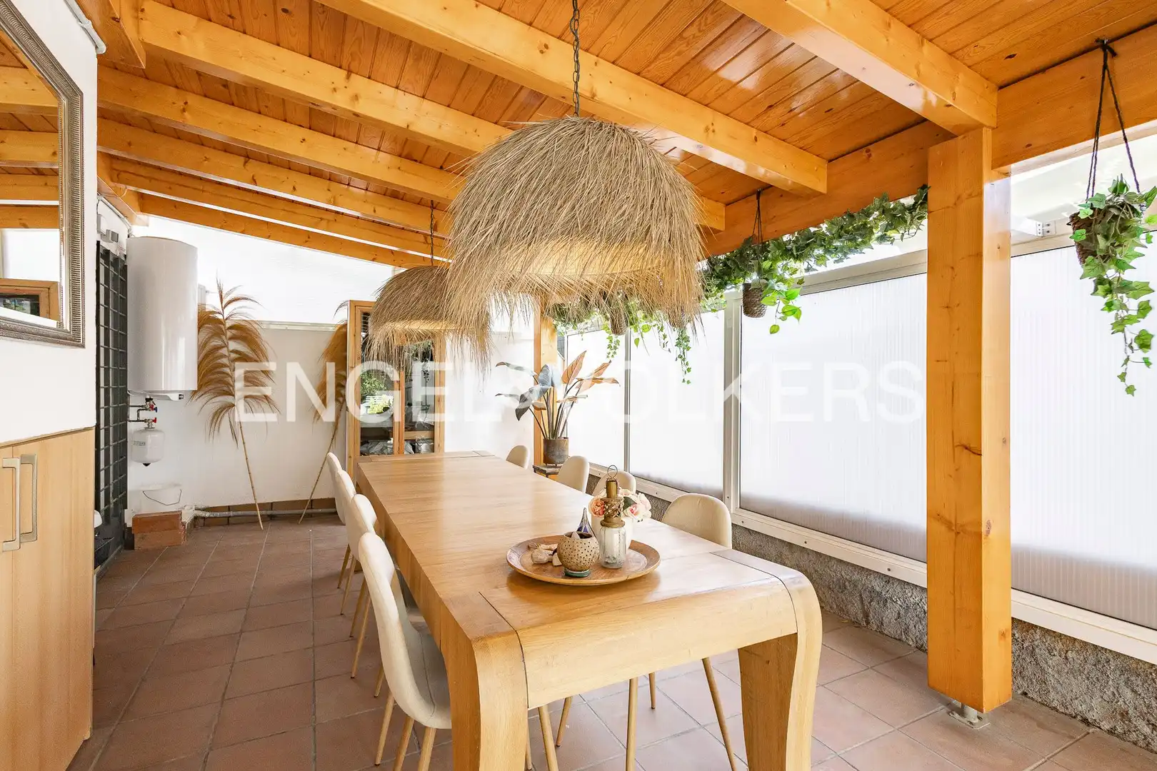 Comedor de Casa adosada en venta en Gavà con Aire acondicionado, Calefacción y Jardín privado