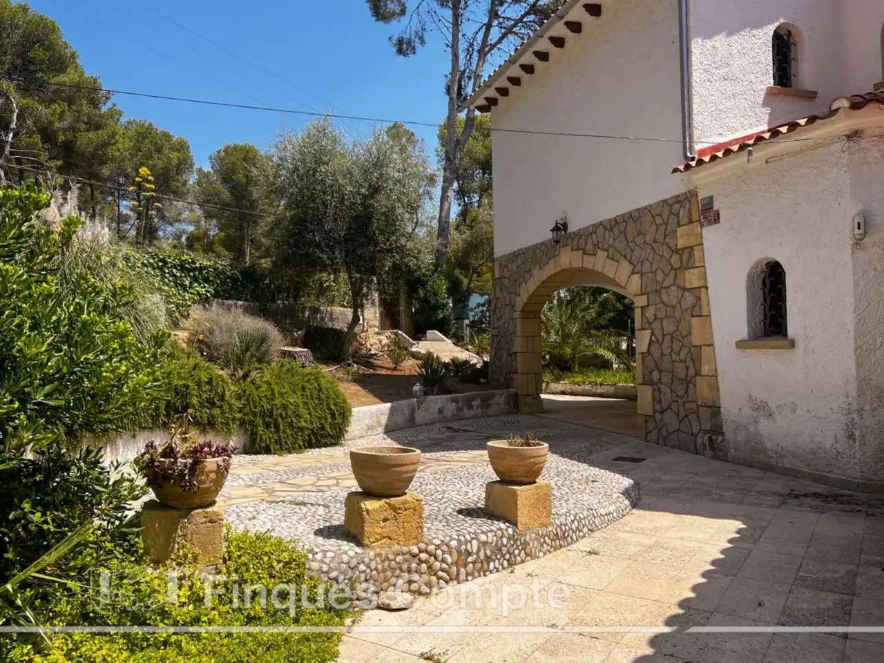 Vista exterior de Casa o chalet en venta en Roda de Berà con Jardín privado, Terraza y Piscina