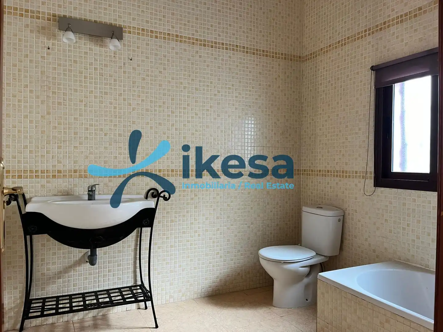Casa adosada en venta en Pruna, Sevilla