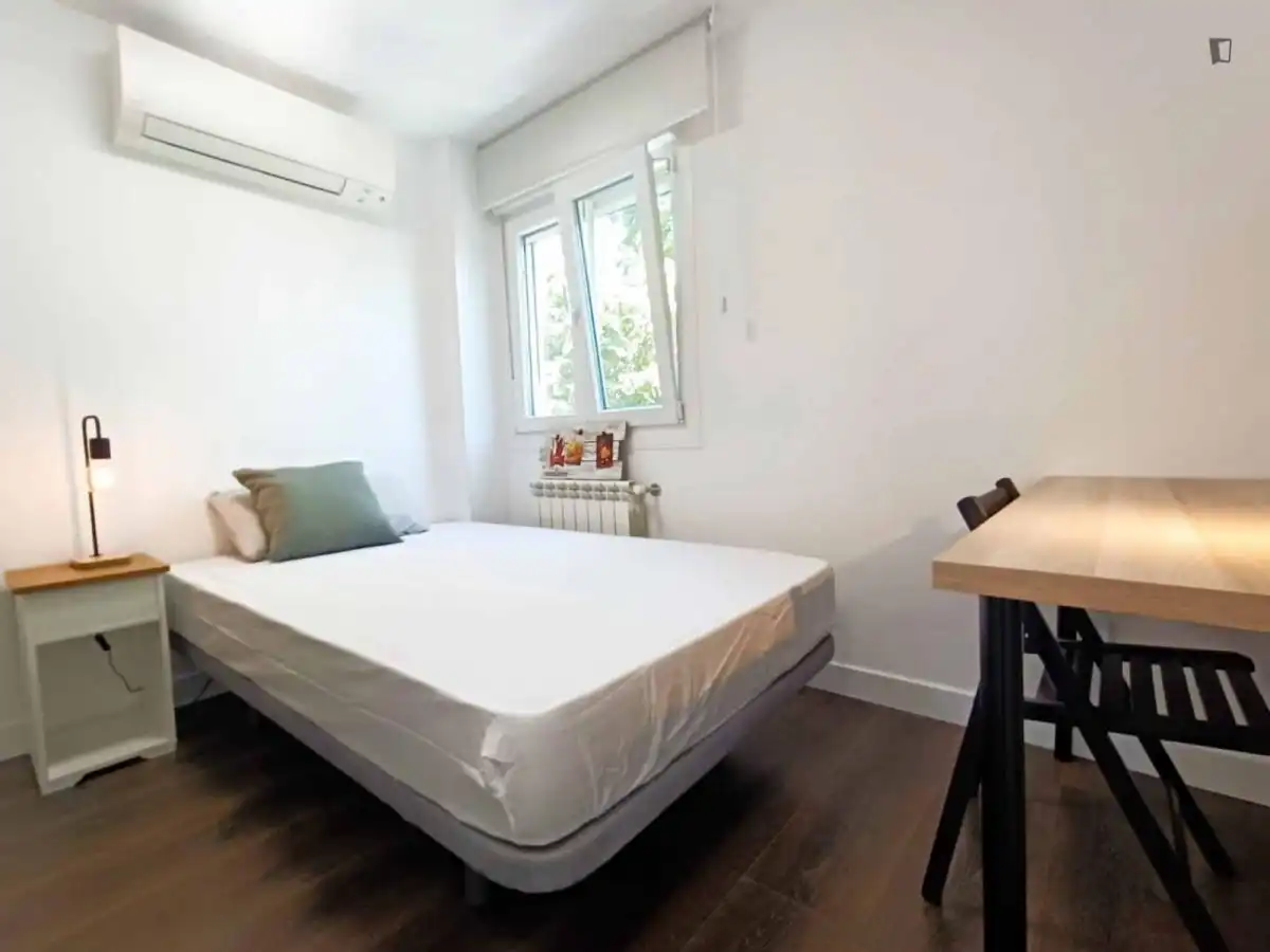 Habitación en Palomeras Sureste