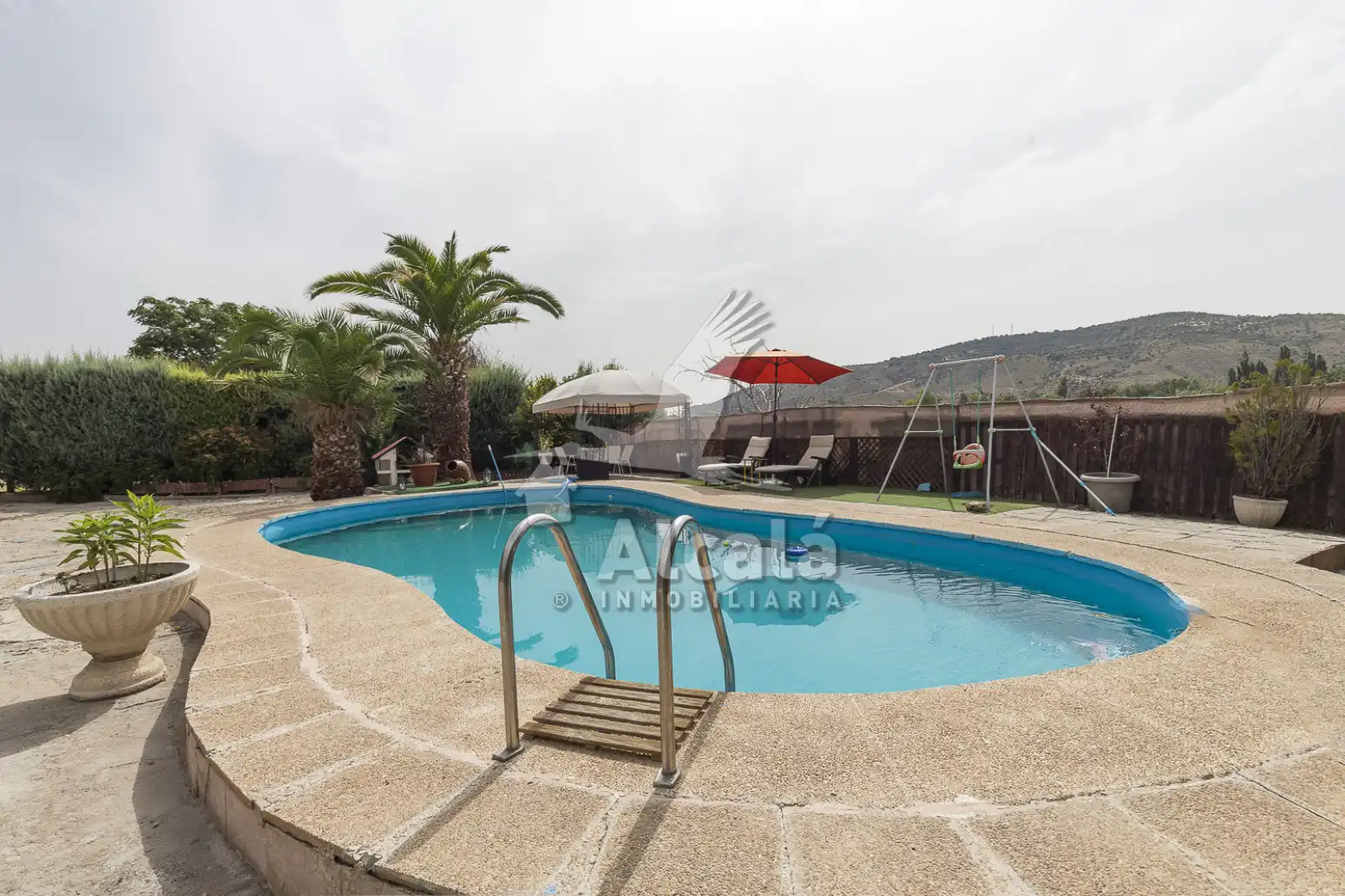 Piscina de Casa o chalet en venta en Tielmes con Aire acondicionado, Calefacción y Jardín privado