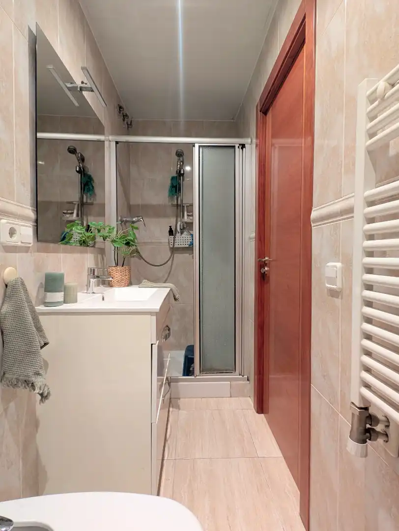 Badezimmer von Erdgeschoss zum Verkauf in Mataró mit Klimaanlage, Heizung und Terrasse