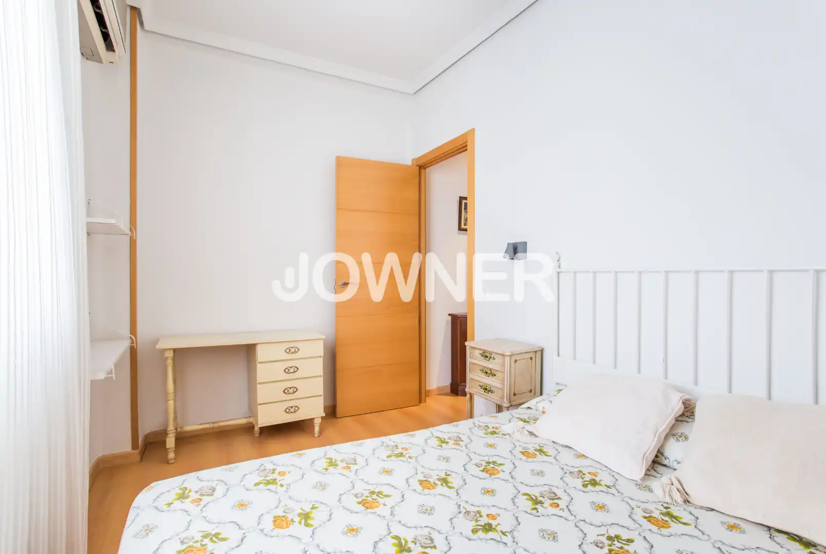 Bedroom of Flat for rent in Madrid  with Air Conditioner, Heating and Terrace
