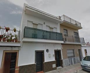 Vista exterior de Casa adosada en venda en Dos Hermanas