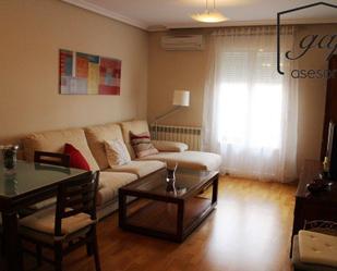 Living room of Apartment to rent in Cuenca Capital  with Air Conditioner and Balcony