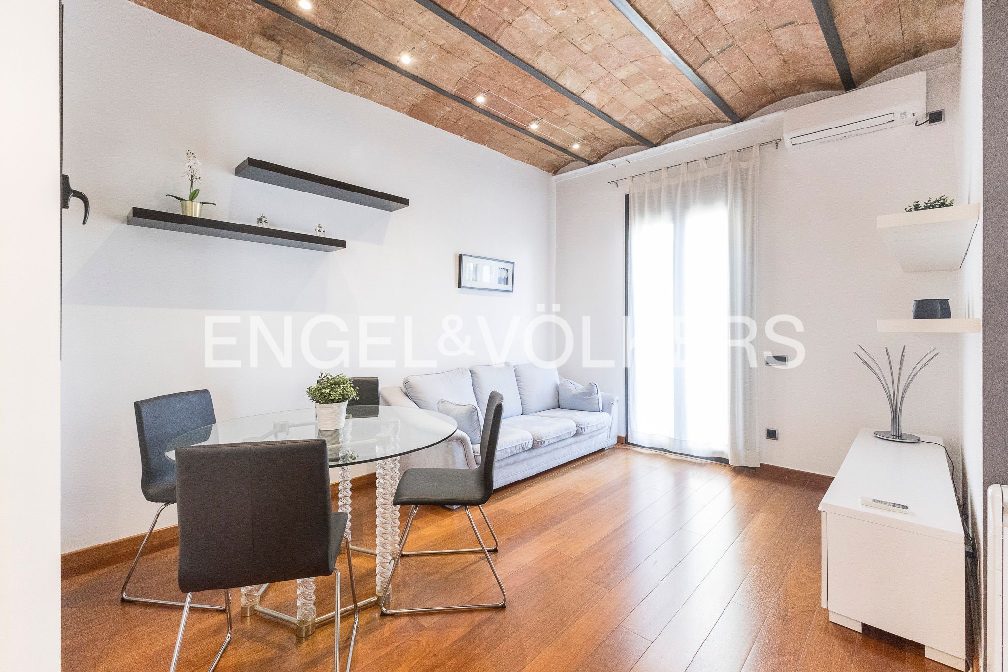 Sala d'estar de Apartament en venda en  Barcelona Capital amb Aire condicionat, Calefacció i Parquet